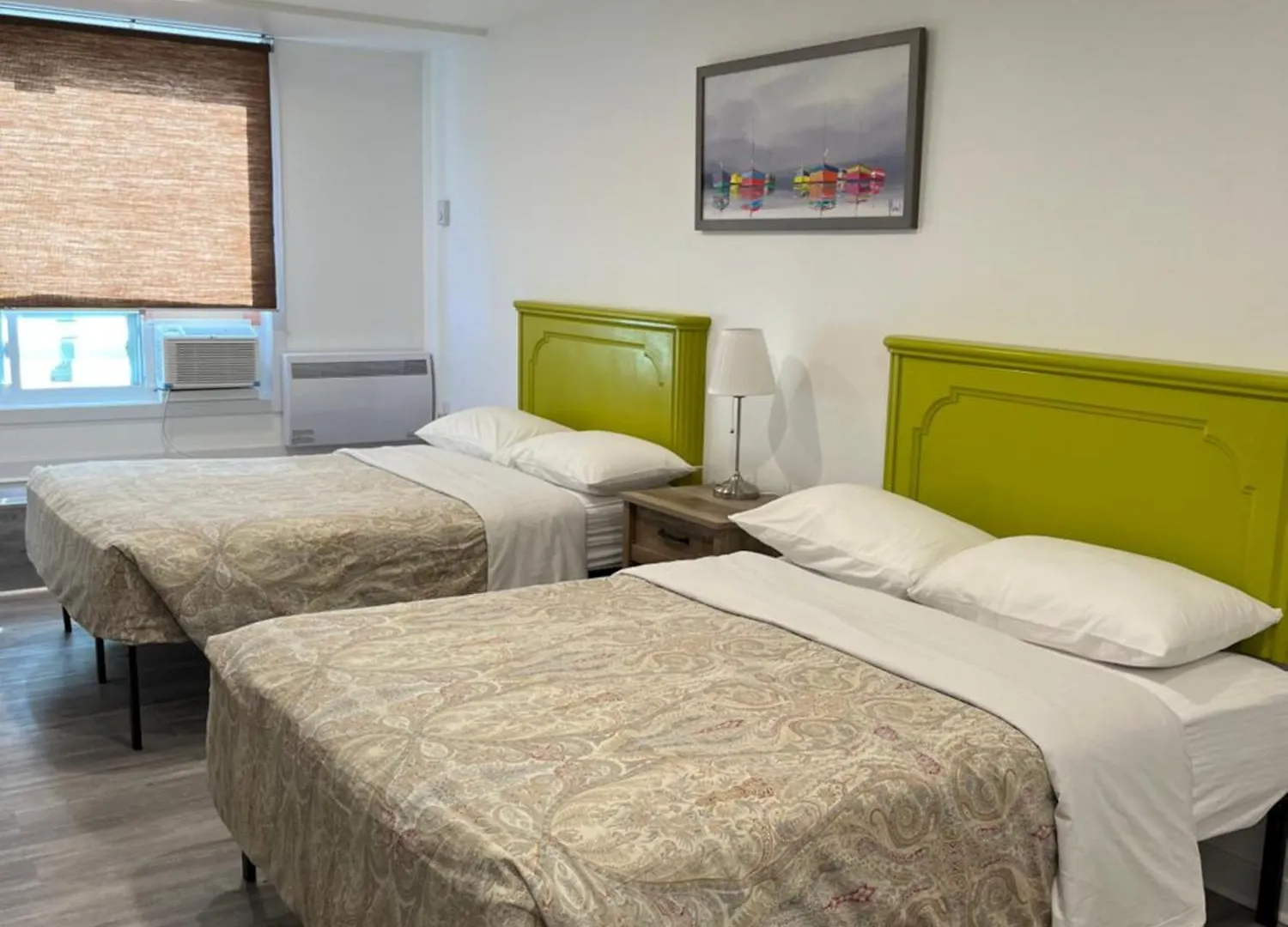 **  Hotel Bon Accueil Montreal Canada