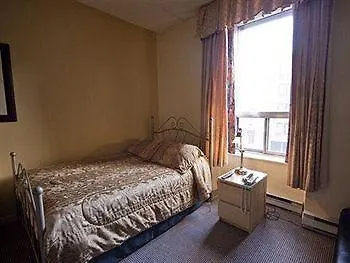 **  Hotel Bon Accueil Montreal Canada