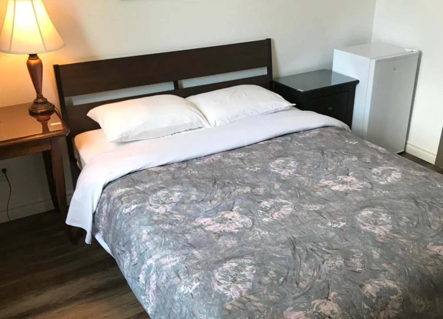 Hotel Bon Accueil Montreal