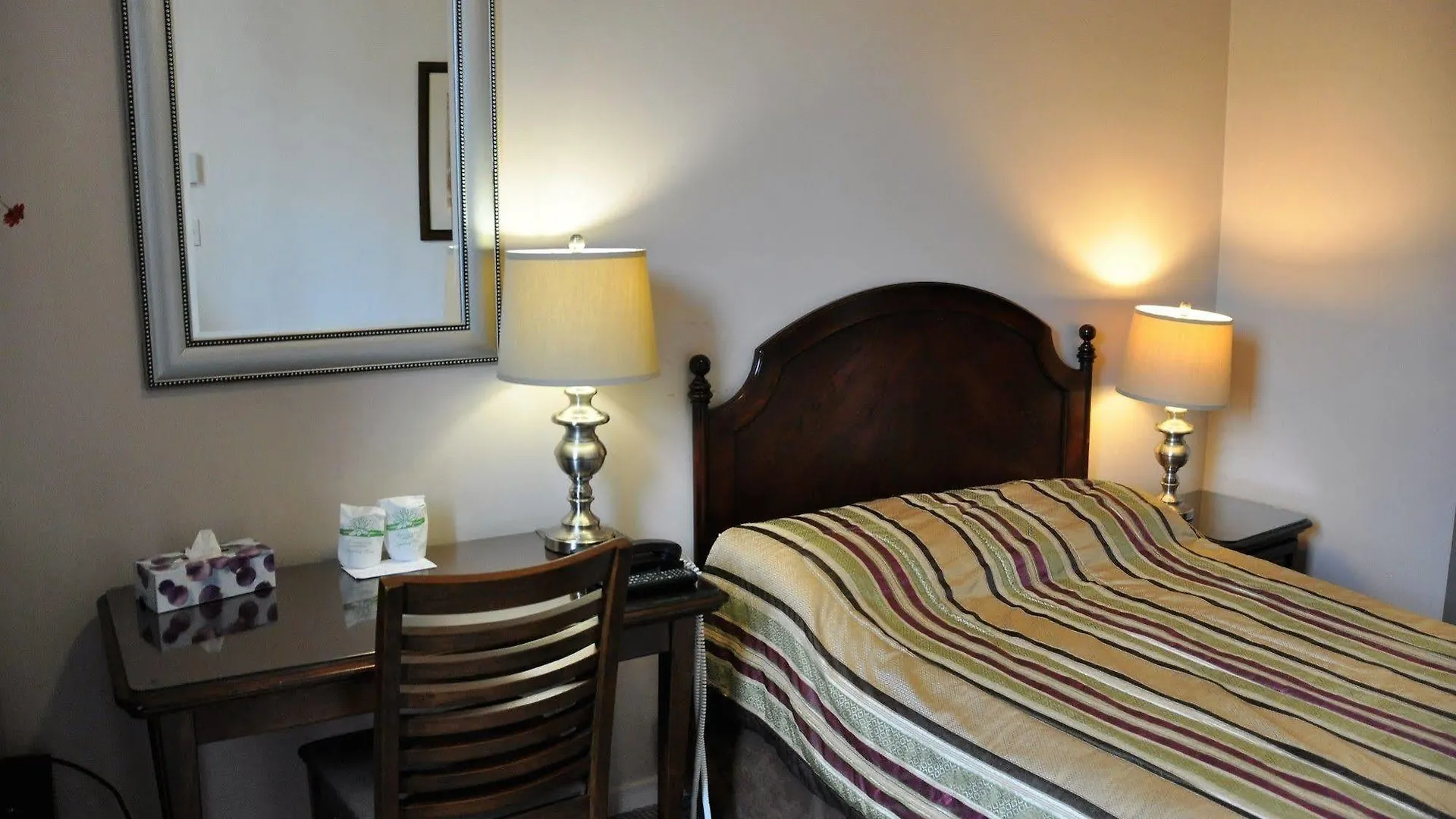 Hotel Bon Accueil Montreal 2*,  Canada